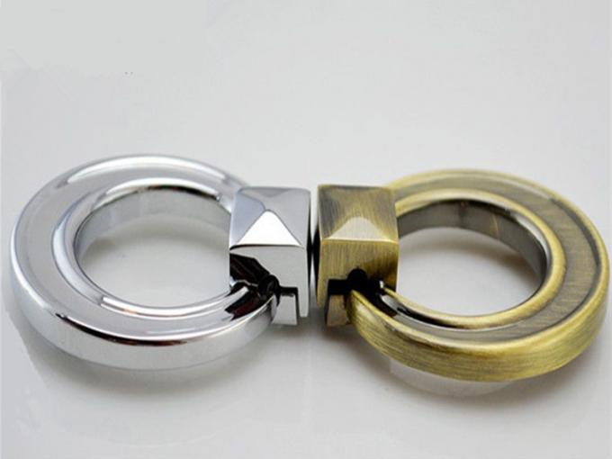 古典的な旧式な青銅色のキャビネット リング引き、43mm Dia亜鉛合金のレトロの家具のハンドル